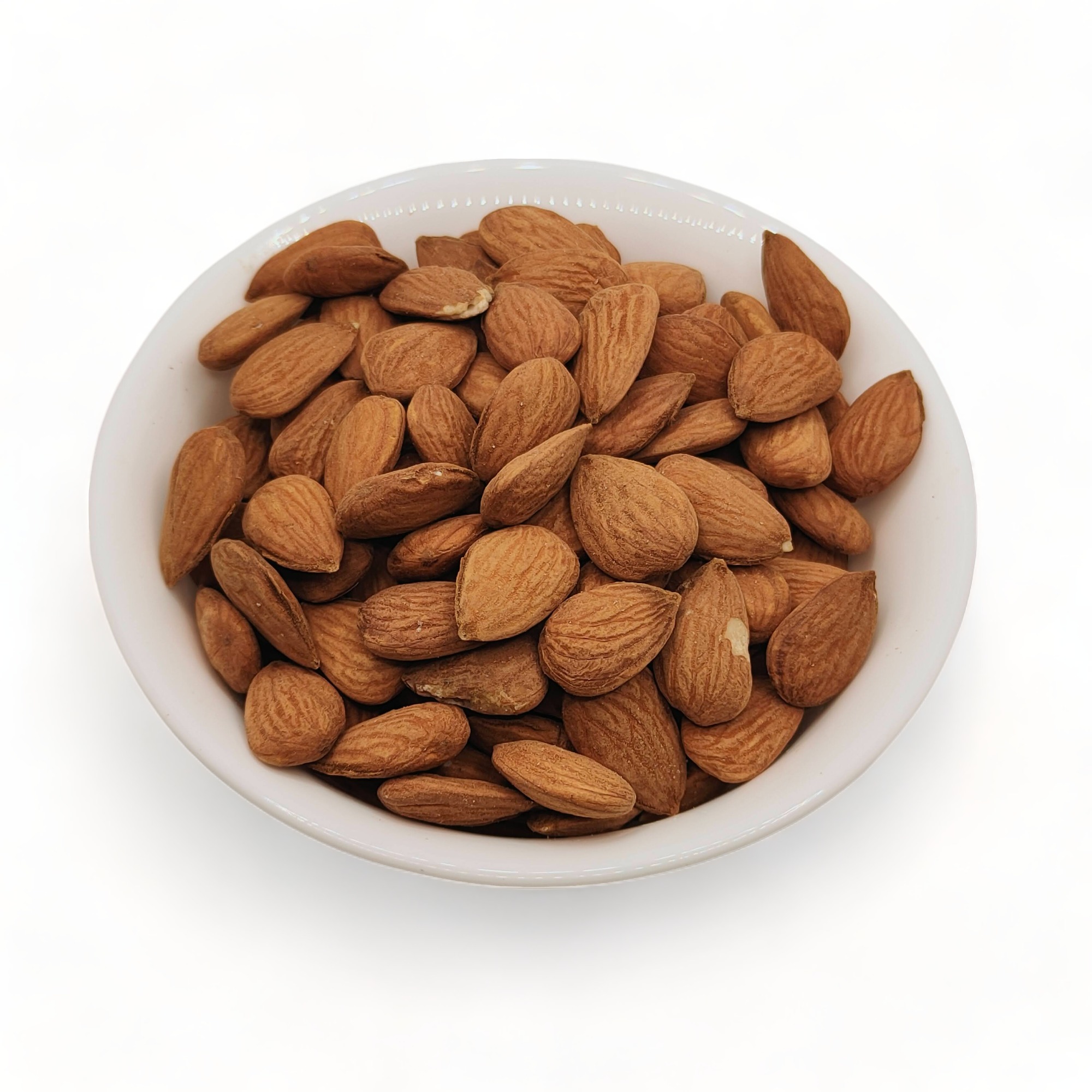 Almendra largueta cruda con piel